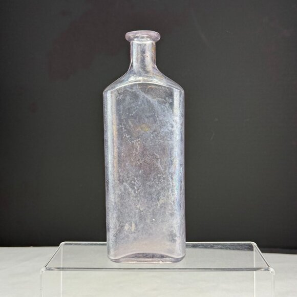 Vintage Pearl Purple Tint Glass Medicine Bottle XVI - Picture 4 of 12